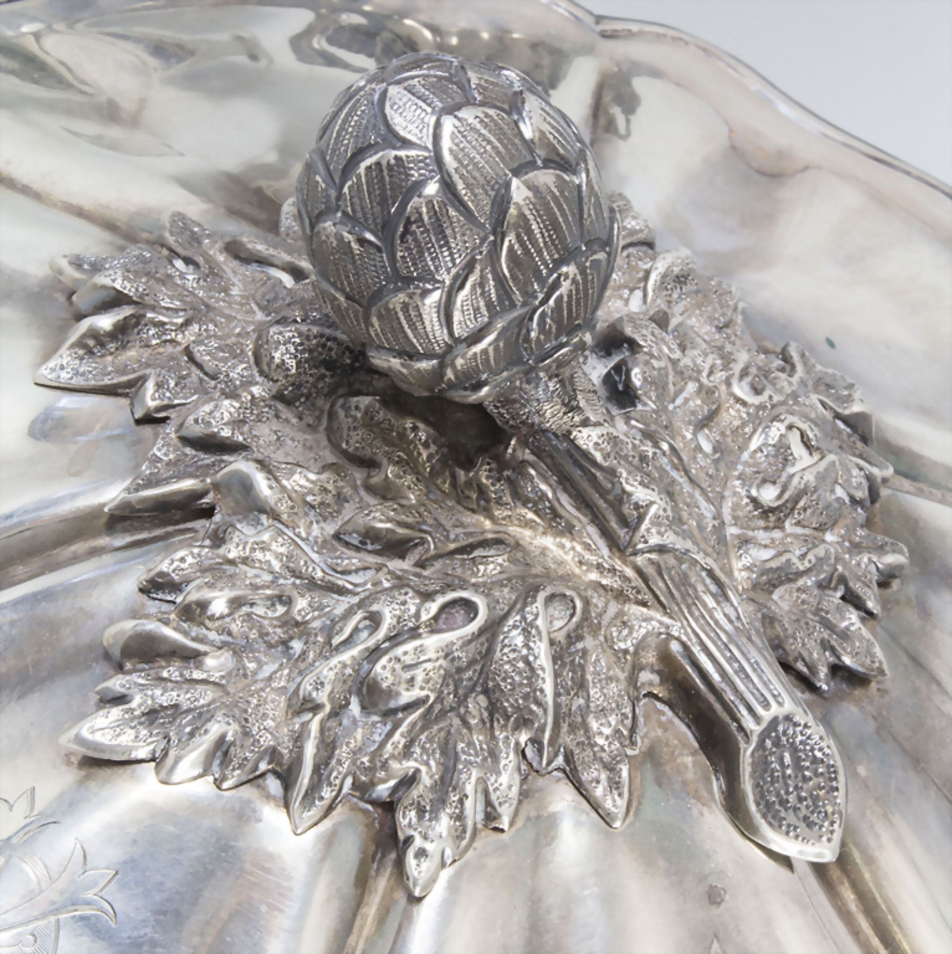 Deckelterrine / A covered silver tureen / Un légumier en argent, Paillard Freres, Paris, 1868-1888 - Bild 7 aus 12