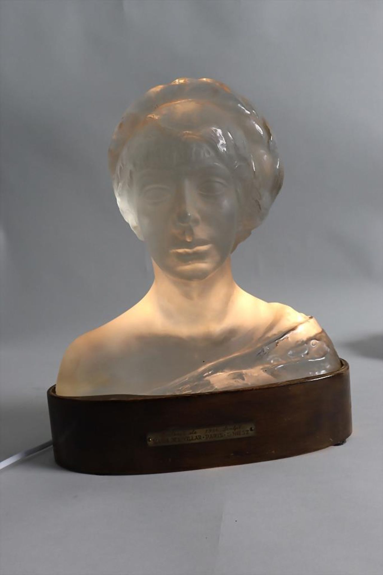 Art Déco Frauenbüste / An Art Deco bust of a woman, Géza Szentesy Hiesz (1896 Budapest-1978 ... - Image 7 of 11
