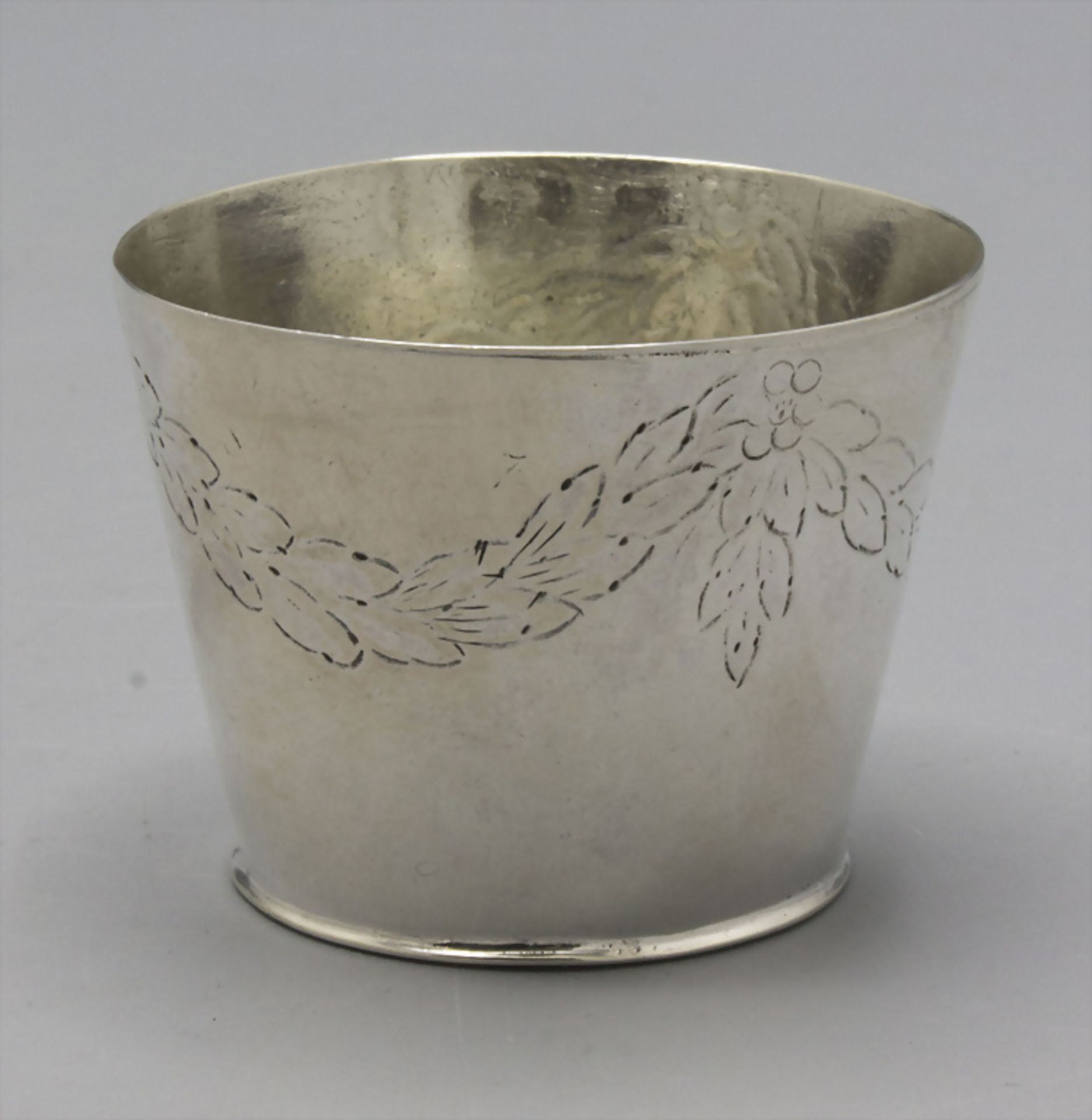 Faustbecher / A silver beaker, Martin Friedrich Mueller, Berlin, um 1770 - Image 2 of 6