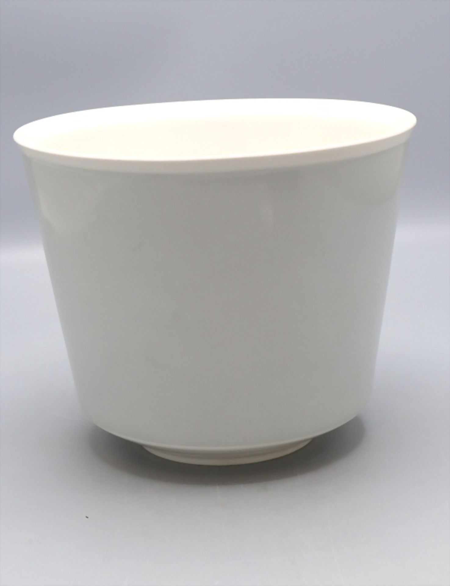 Blumenübertopf Arkadia / Cachepot / A porcelain flowerpot, KPM, Berlin, 1938 - Image 3 of 6