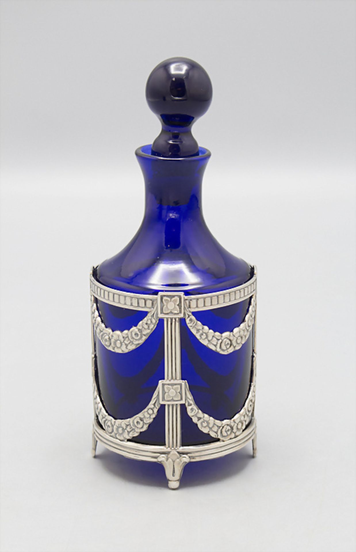 Essig- oder Ölfläschchen mit Silbermontur / An oil or vinegar glass bottle with silver mount, ... - Image 2 of 6