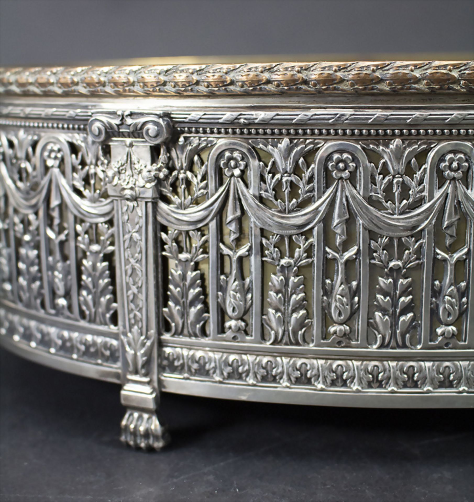 Große Jardiniere / A large silver centerpiece, Henri Lapeyre, Paris, um 1895 - Image 3 of 9