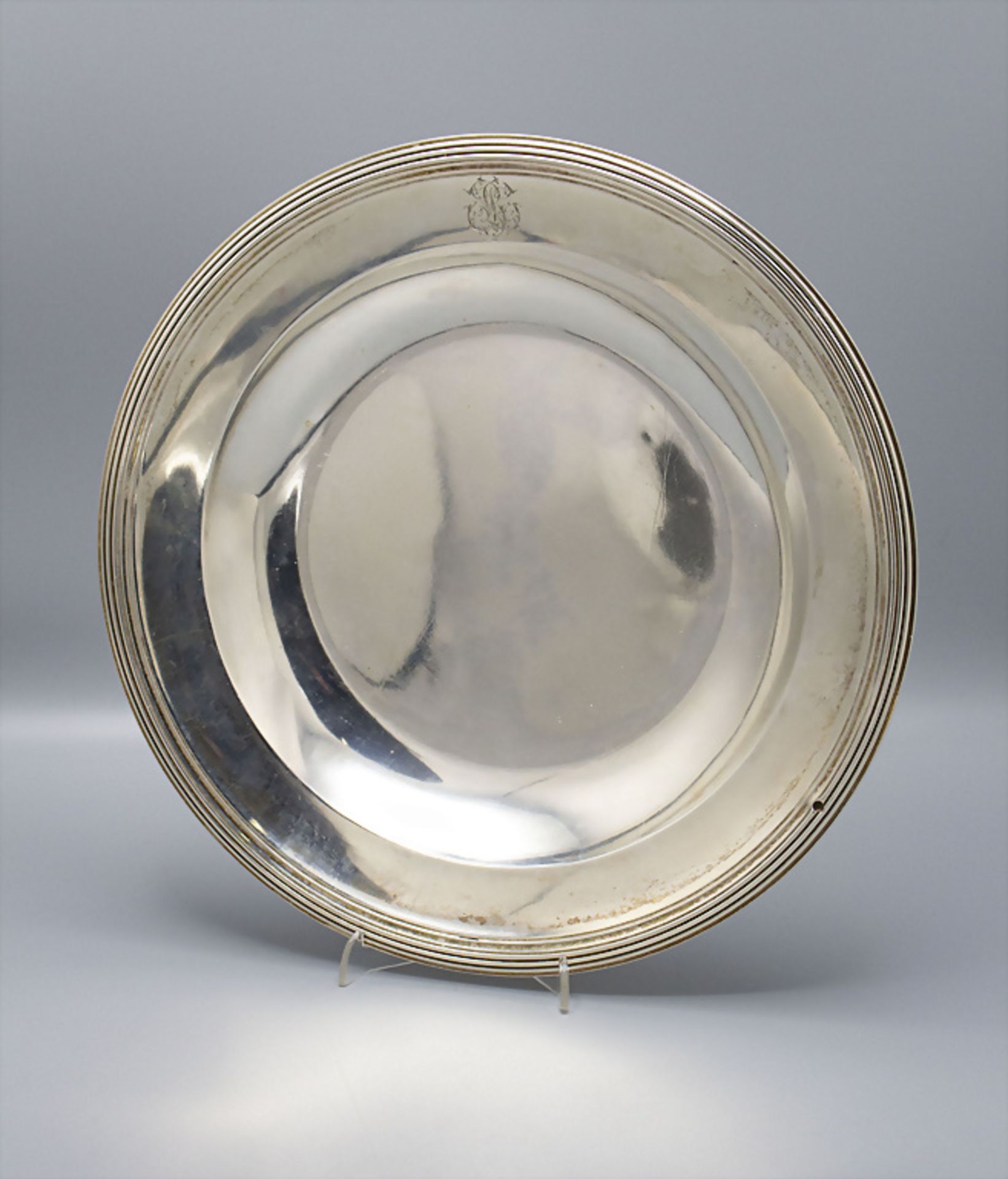 Runde Platte / A silver tray, Alexandre Thierry, 1823-1839