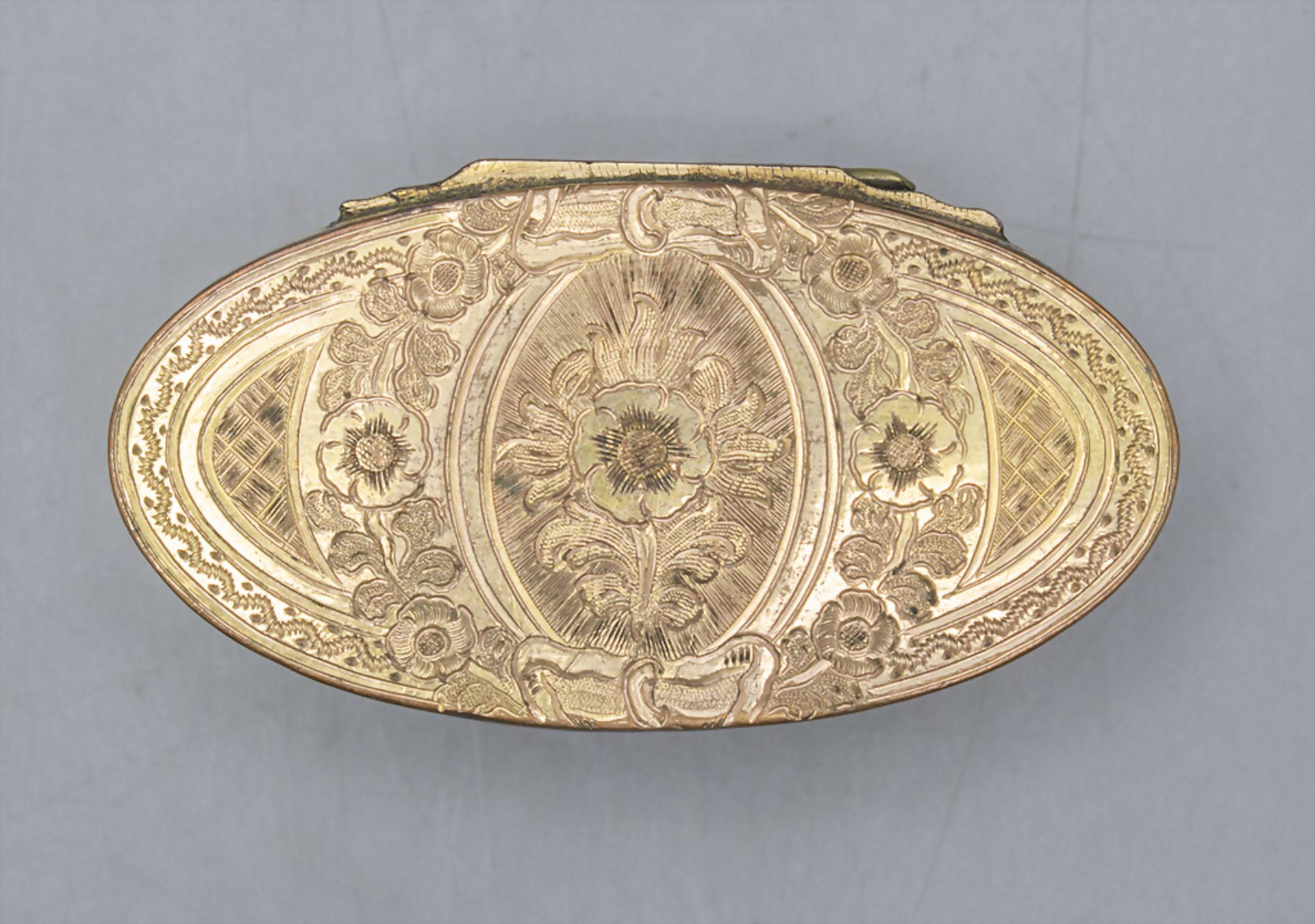 Louis-Seize Tabatiere / A Louis-Seize guilded snuff box, Frankreich, um 1780 - Bild 2 aus 6