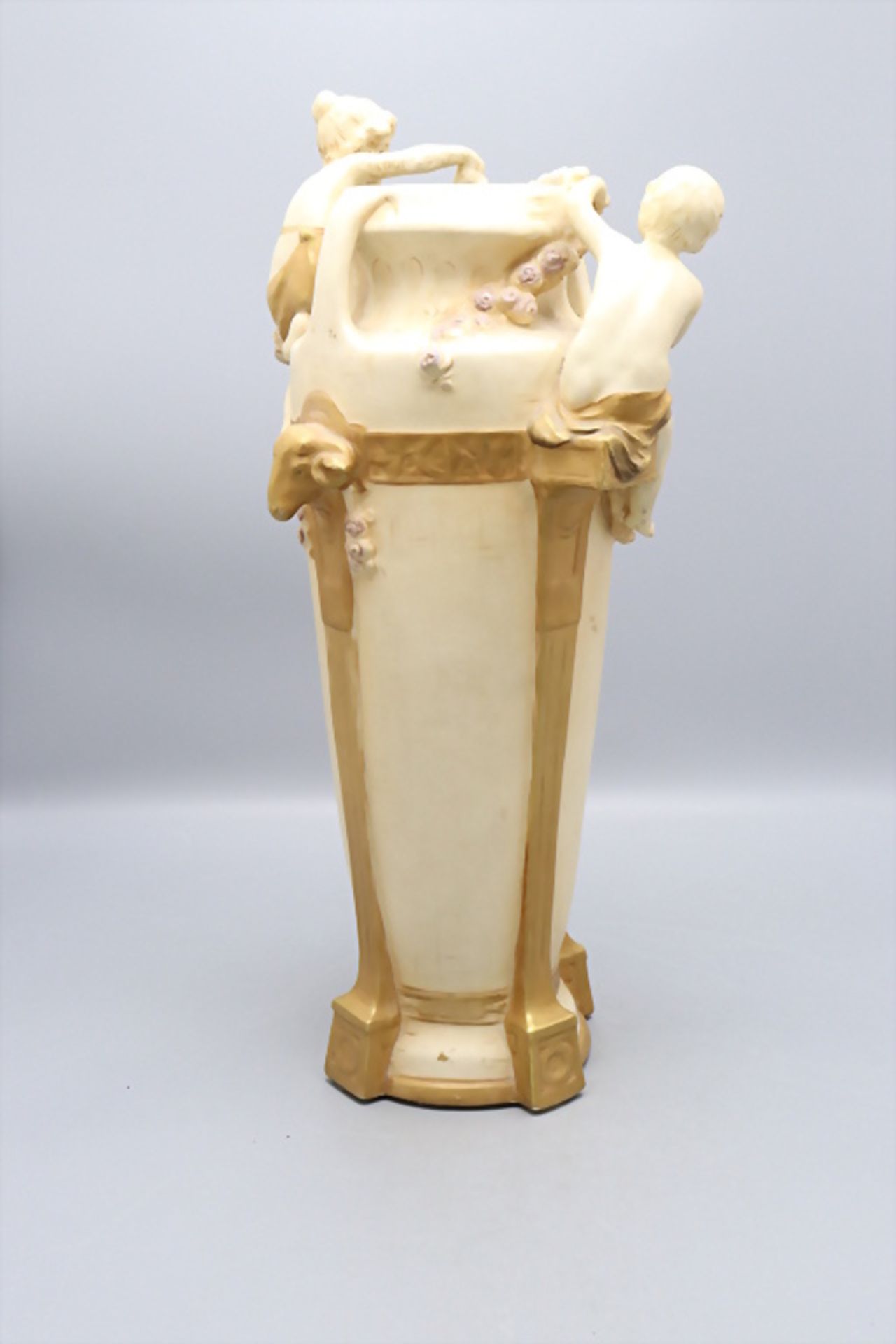 Figürliche Jugendstil Vase / A figural Art Nouveau vase, Royal Dux, Bohemia/Böhmen, um 1900 - Image 6 of 9