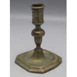 Bronze Kerzenleuchter / A bronze candlestick, wohl 17. Jh.