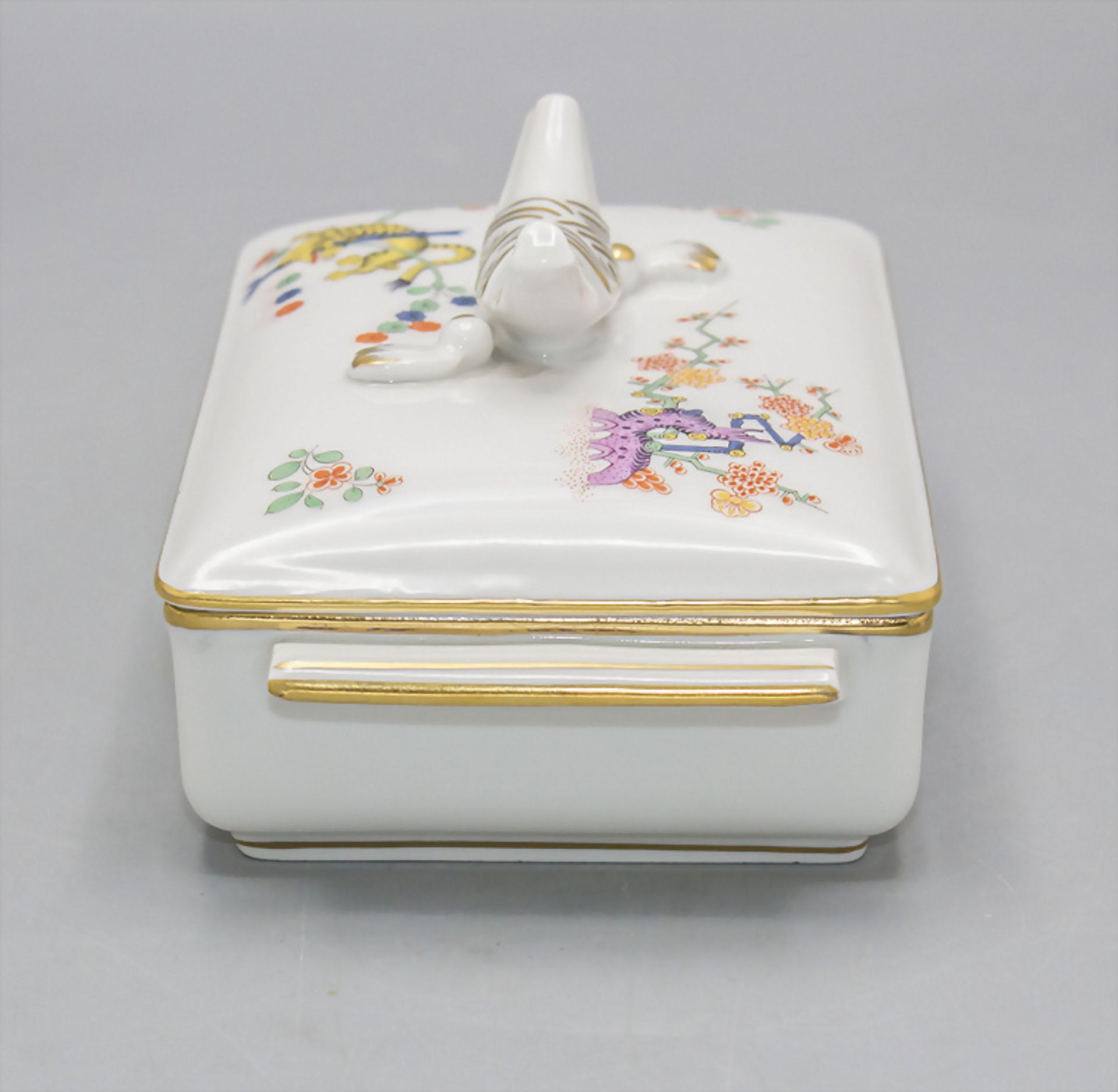 Deckeldose 'Gelber Löwe' / A lidded box, Meissen, 2. Hälfte 20. Jh. - Image 3 of 6