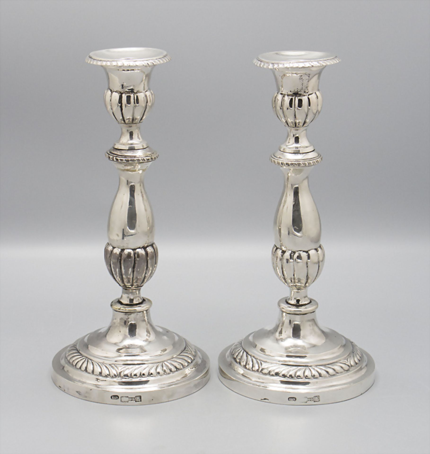 Paar Silber Kerzenleuchter / A pair of silver candlesticks, Moskau/Moscow, 1853 - Bild 2 aus 7