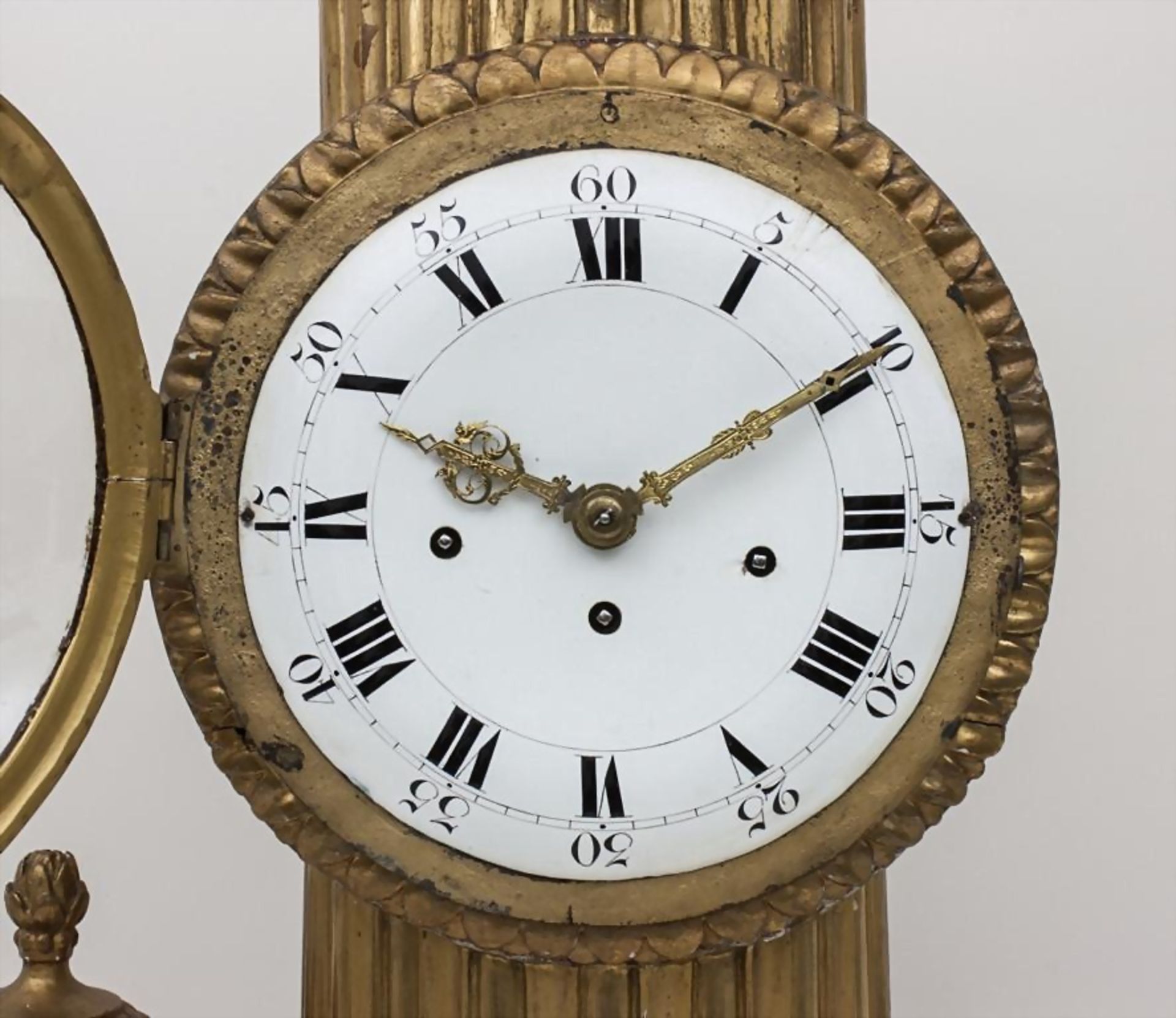 Louis-Seize-Kaminuhr / A Louis-Seize mantle clock, Wien, um 1780 - Image 2 of 4