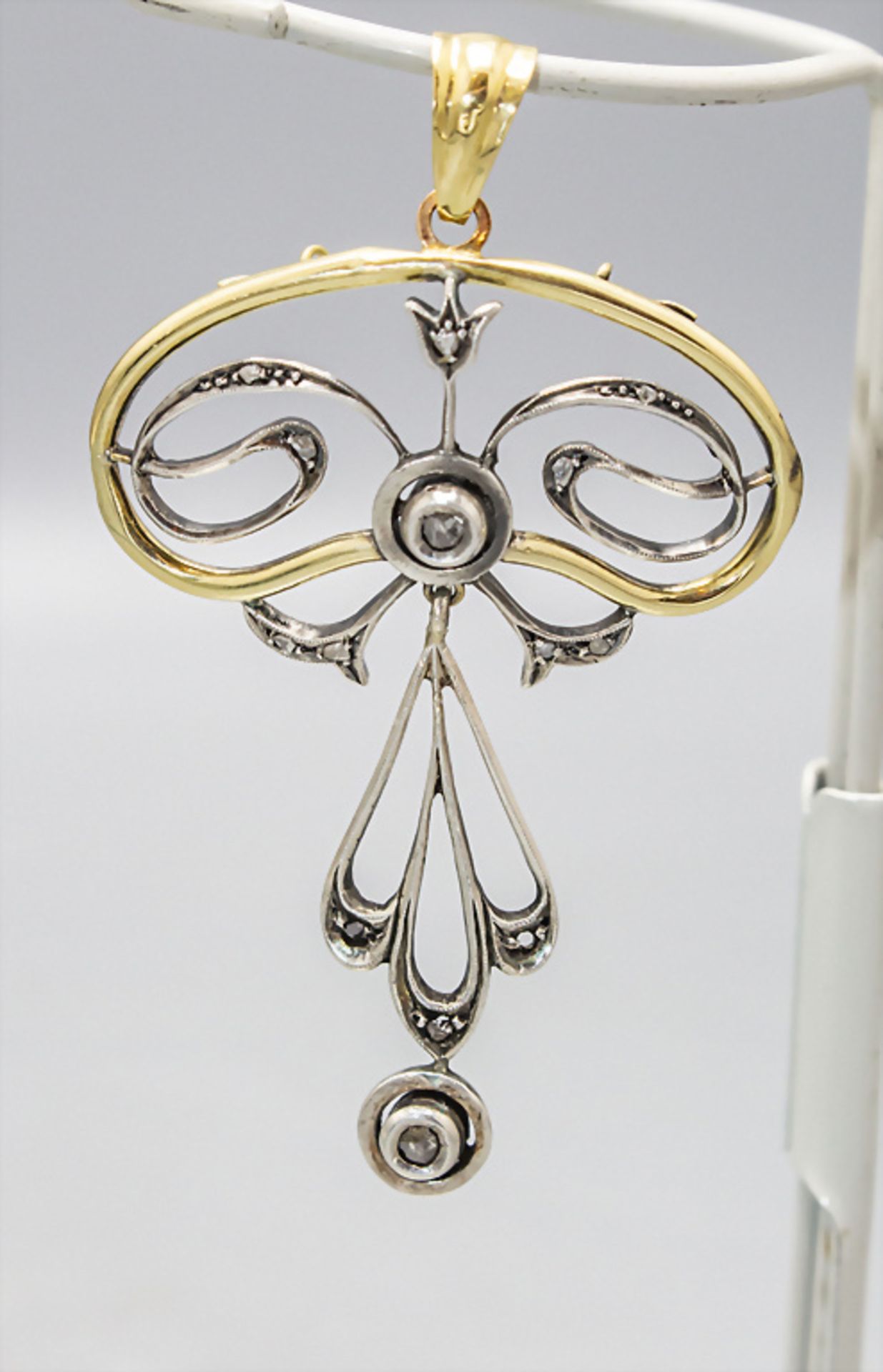 Jugendstil Gold und Silber Anhänger / An Art Nouveau gold and silver pendant, Frankreich, um 1910