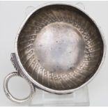 Weinprobierschale / A teste vin / A silver wine tasting bowl, Frankreich, 18. Jh.