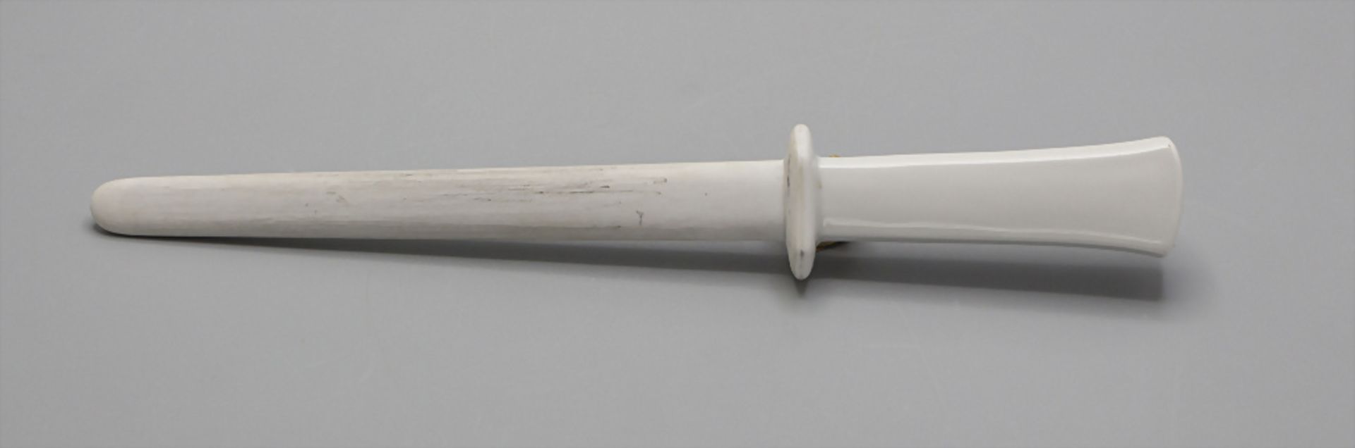 Messerschleifer / A knife sharpener, Meissen, Mitte 20. Jh. - Image 2 of 3