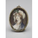 Miniatur eines jungen Mädchens mit Federn im Haar / A miniature portrait of a girl wearing a ...