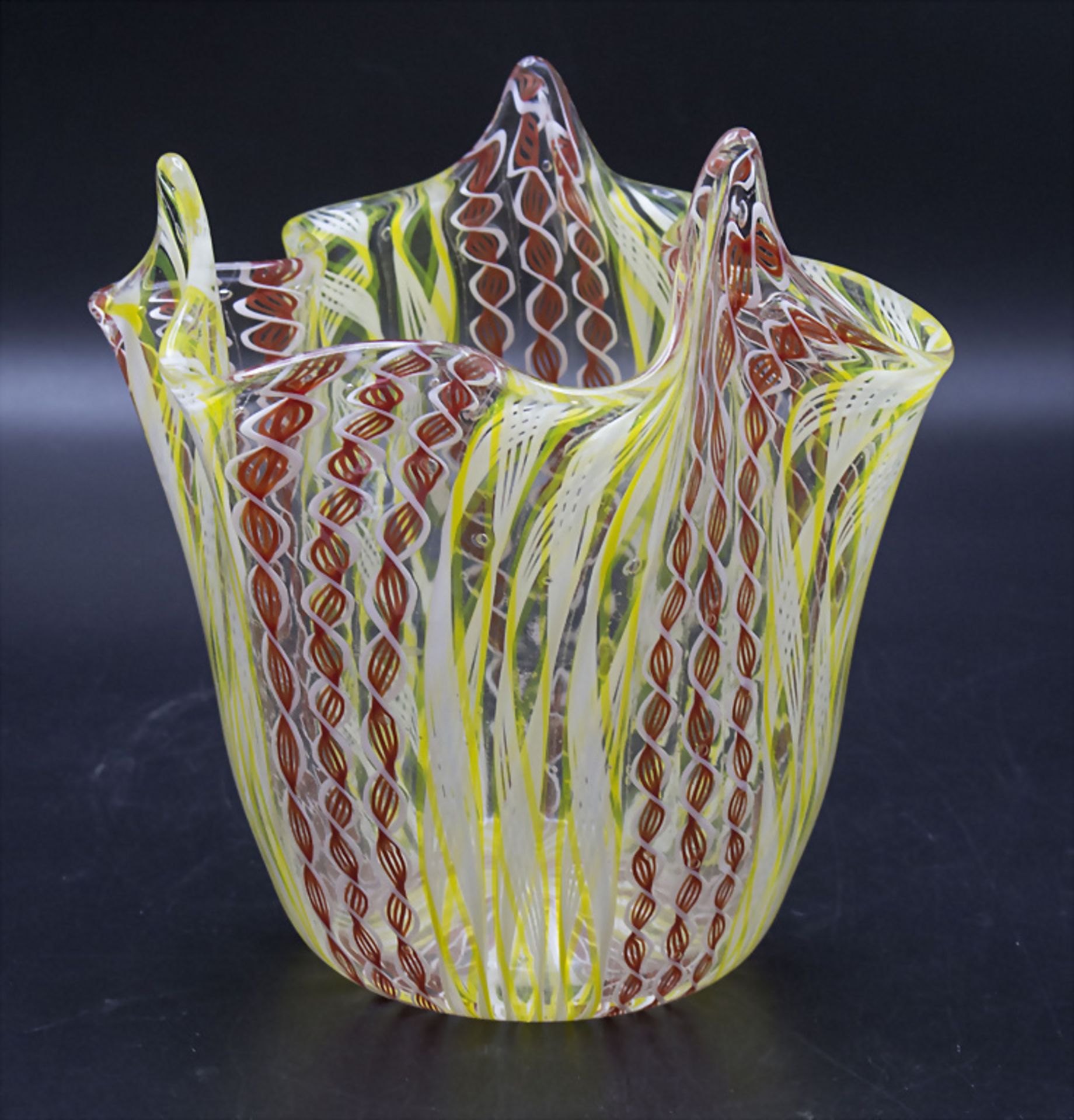 Fazzoletto Taschentuchvase / A Fazzoletto handkerchief vase, Zanfirico, Venini Murano, ... - Image 2 of 4