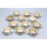 12 Pastetentöpfchen / A set of 12 silver pie pots, Fouquet Gueudet, Paris, 20. Jh.