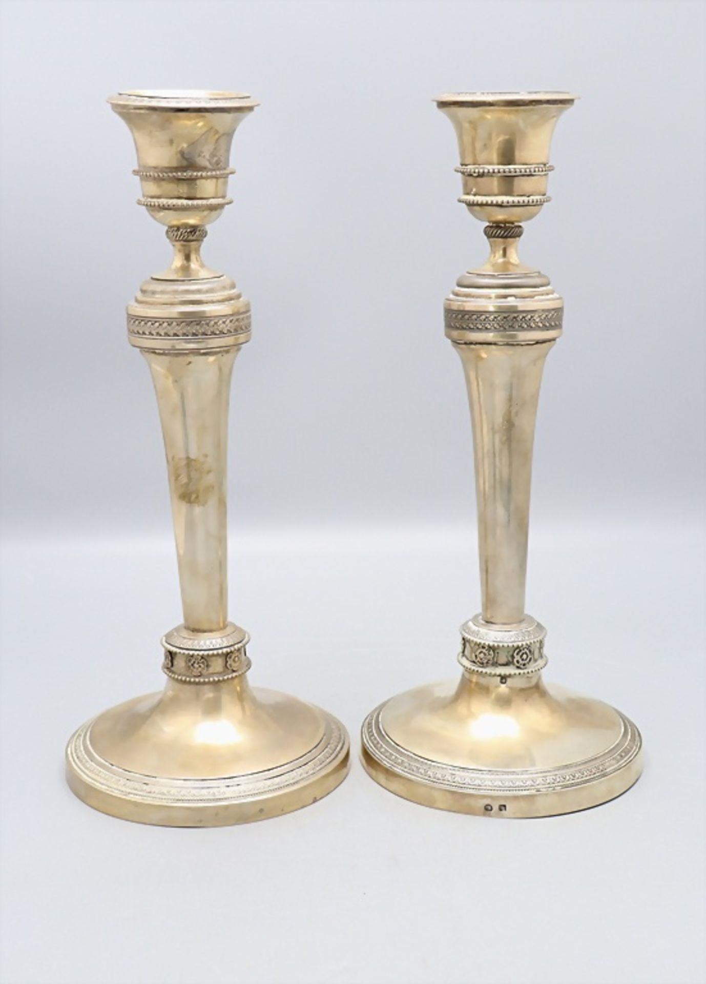 Paar Empire Kerzenleuchter / A pair of Empire silver candle holders, A. Bonnvie, ...
