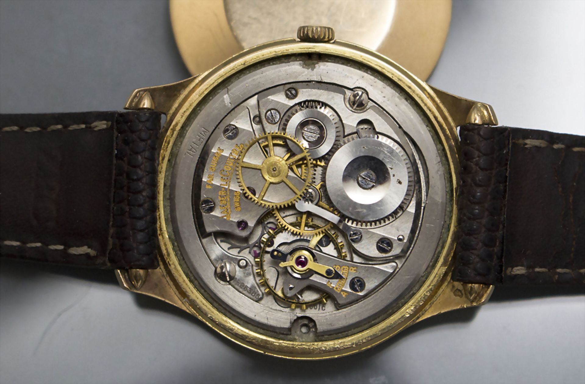 HAU Jäger Le Coultre mit Handaufzug / A men's 18 ct gold wristwatch, Schweiz / Swiss, ... - Image 4 of 4