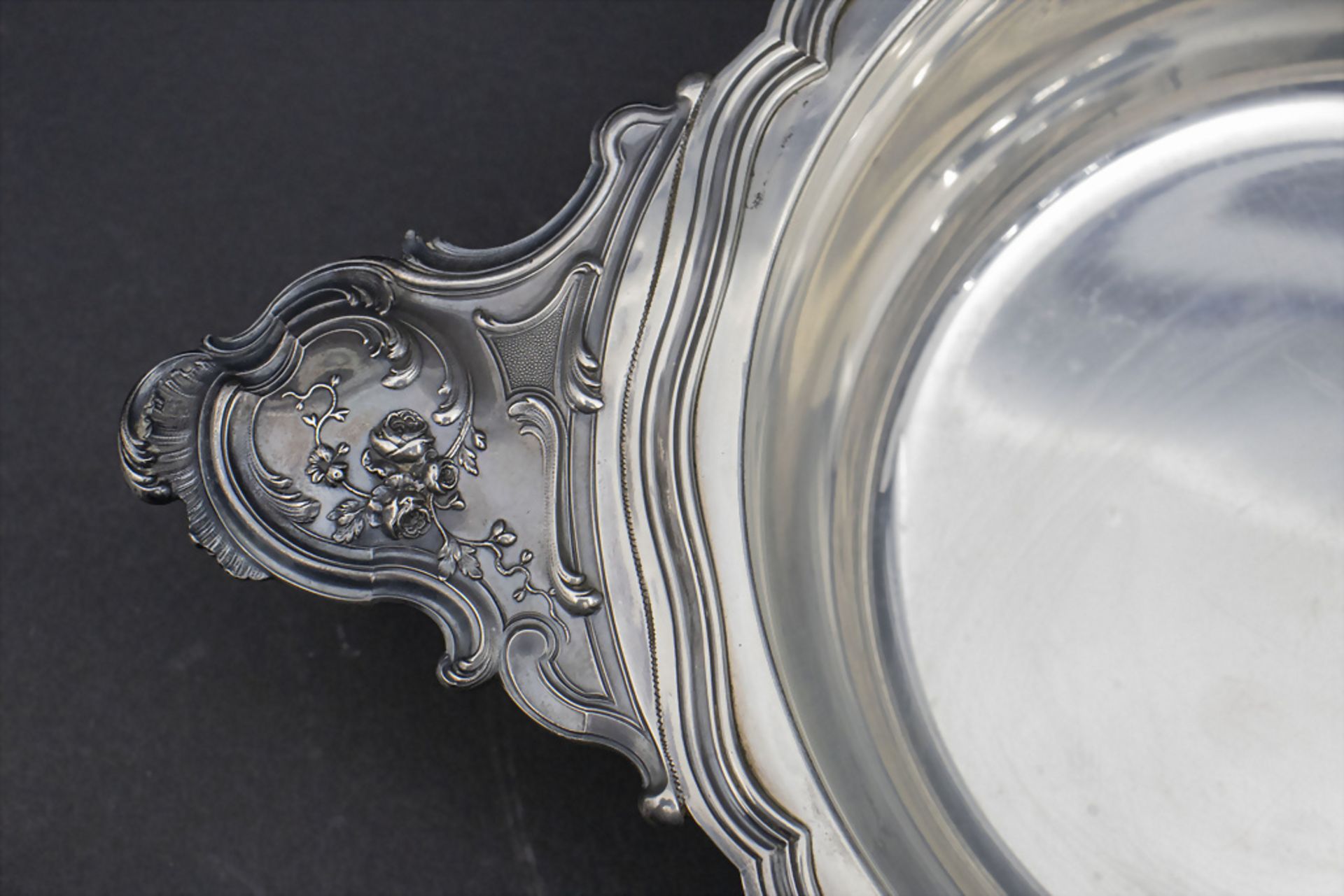 Deckelterrine / A covered silver tureen / Légumier en argent masif, Henri Soufflot, Paris, ... - Bild 4 aus 11