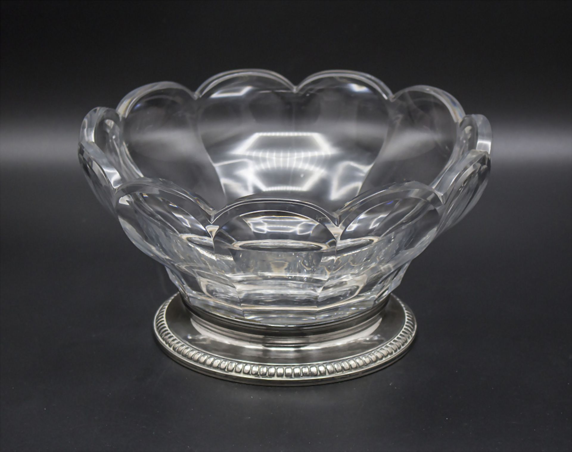 Art Déco Kristallschale mit Silberfuß / An Art Deco crystal glass bowl with silver mount, ...
