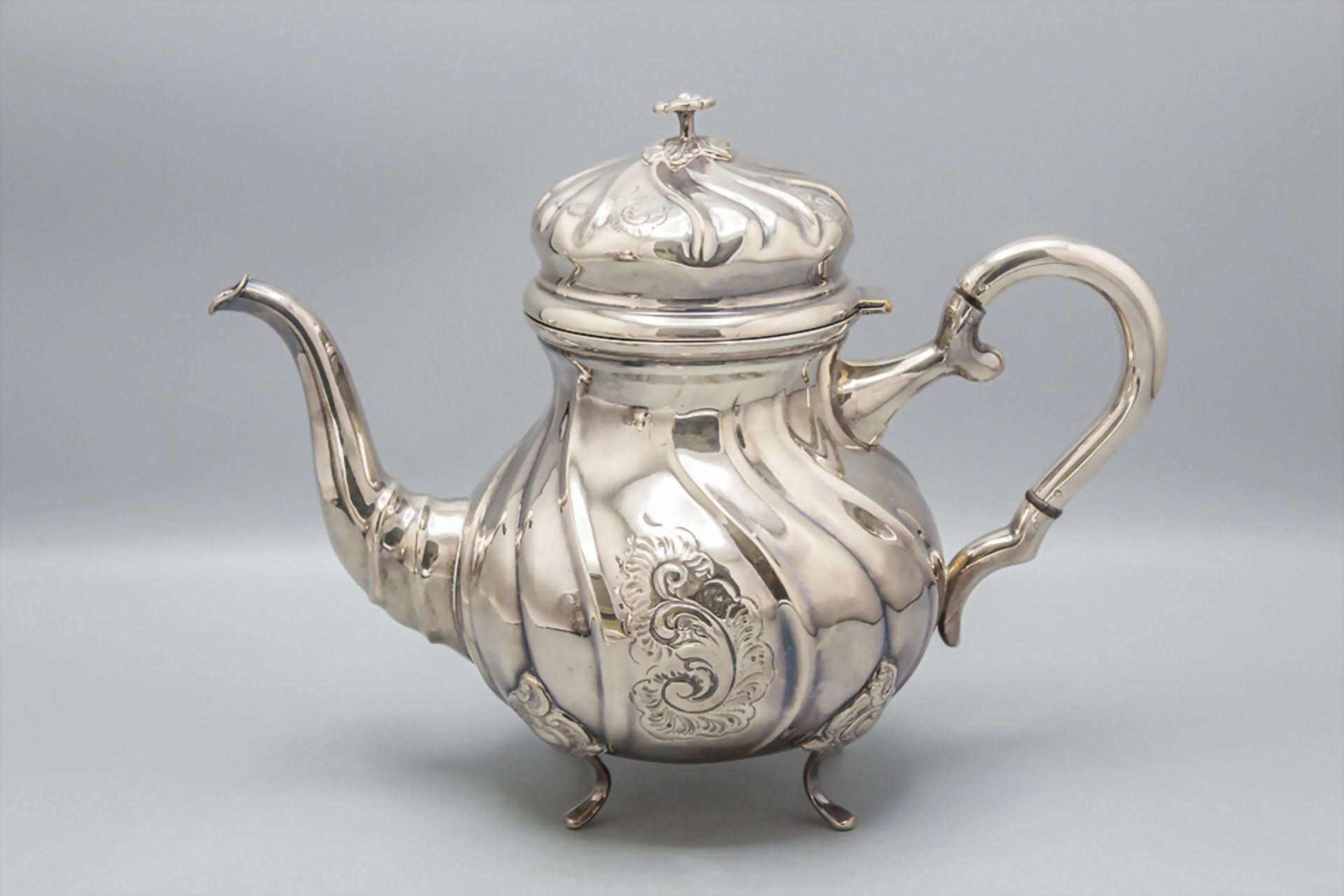 Tee- und Kaffeekanne / A tea and coffee pot, deutsch, 20. Jh. - Image 8 of 12