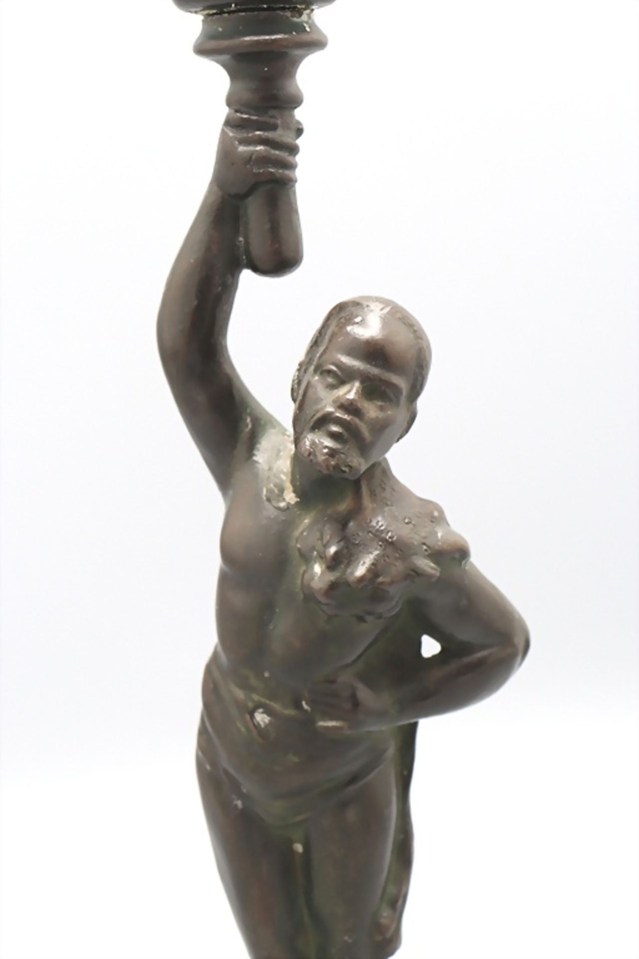 Bronze Figurenleuchter 'Herakles' / A bronze figural candle holder 'Heracles' - Bild 3 aus 8