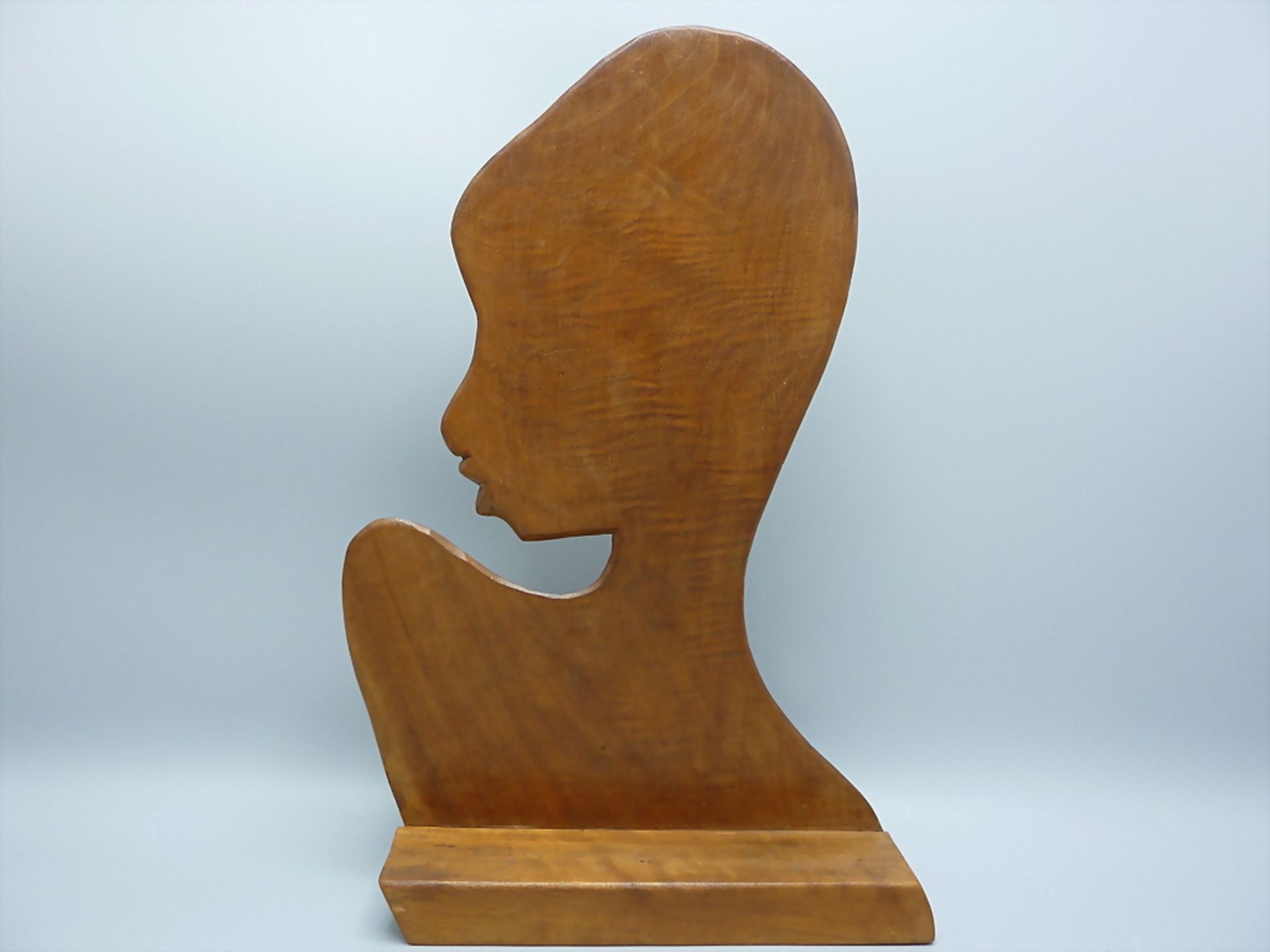 Art Déco Holz-Büste 'Afrikanerin' / An Art Deco wooden bust 'African woman', wohl Werkstätte ... - Image 3 of 6