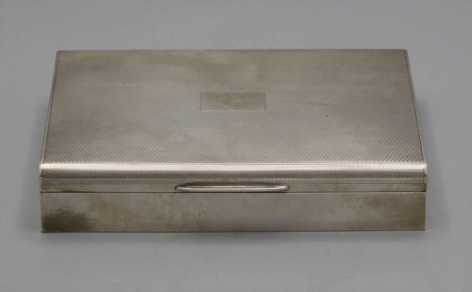 Zigarettendose / A Sterling silver cigarette box, Harman Bros., Birmingham, 1950