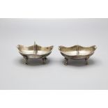 Paar Doppelsalieren / A pair of silver double open salt cellars, Italien, um 1800