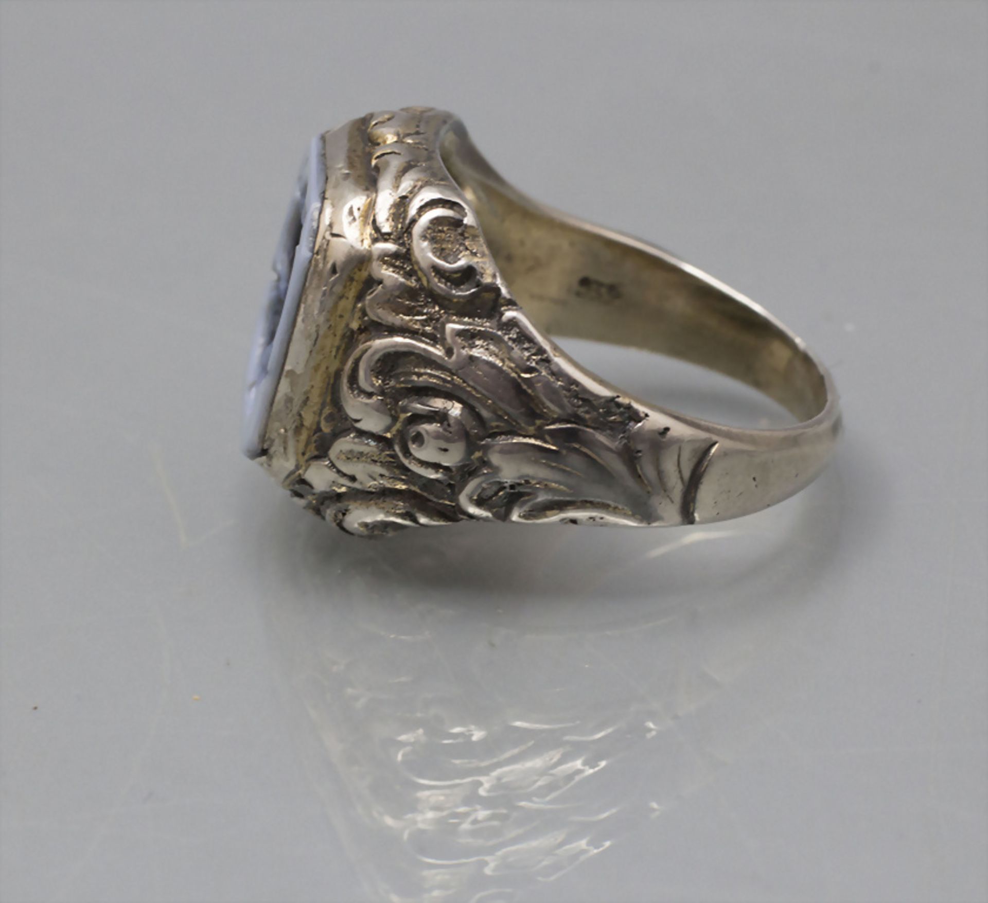 Siegelring / A silver seal ring, 20. Jh. - Bild 2 aus 4