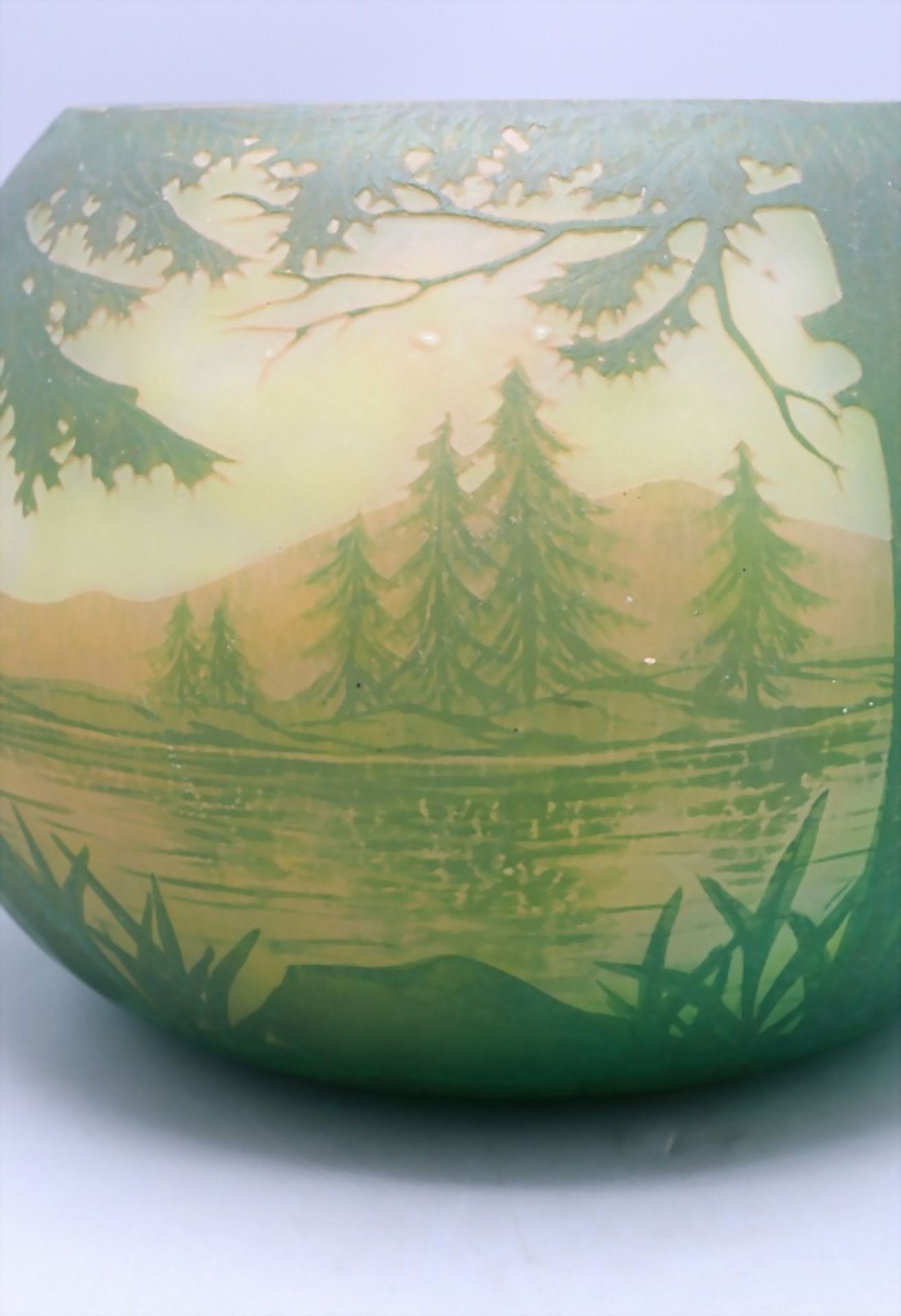 Jugendstil Glaszierschale mit Seenlandschaft / An Art Nouveau glass bowl with lake landscape, ... - Bild 4 aus 8