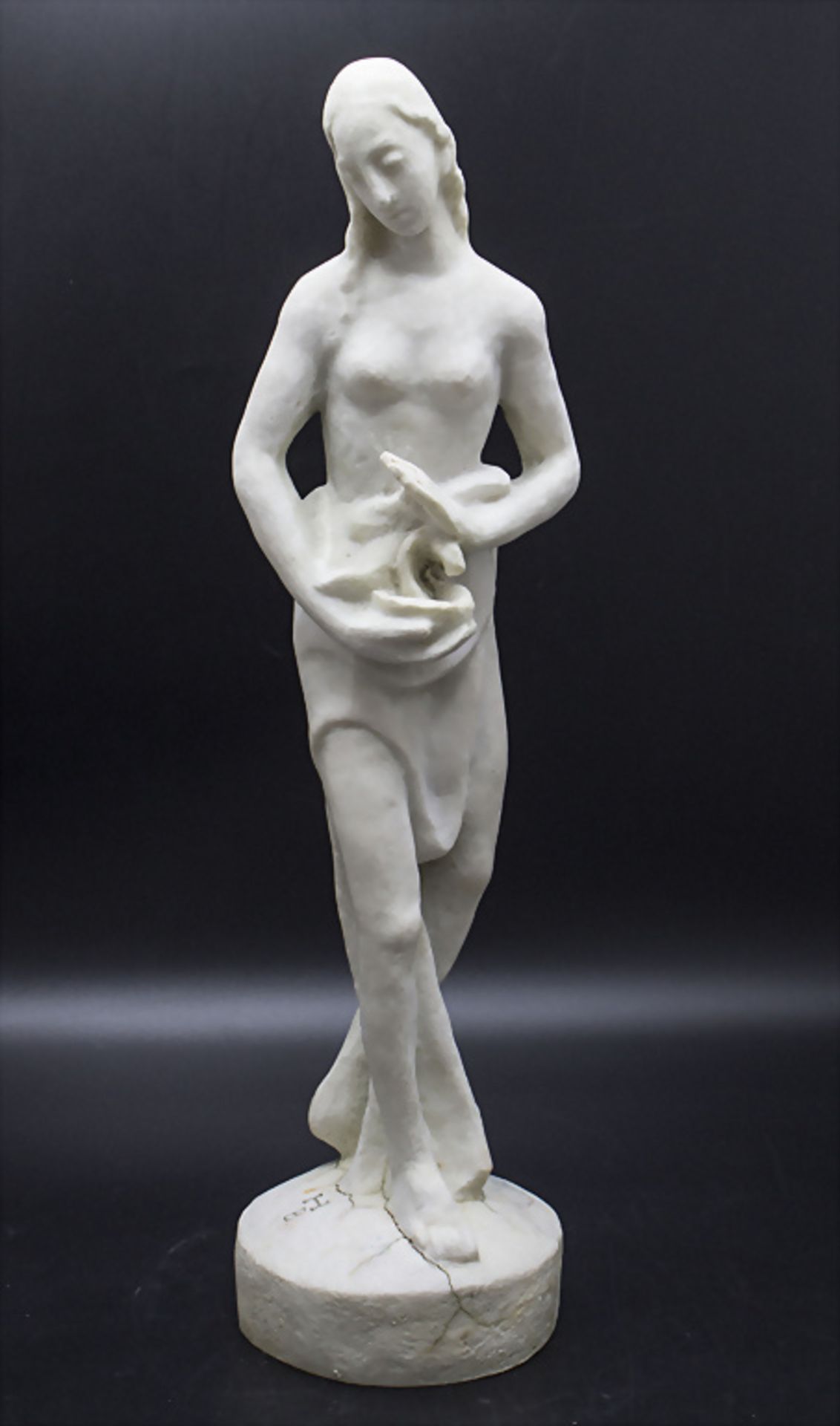 Art Déco Skulptur einer jungen Frau / An Art Deco sculpture of a young woman, um 1920/30 - Bild 2 aus 7