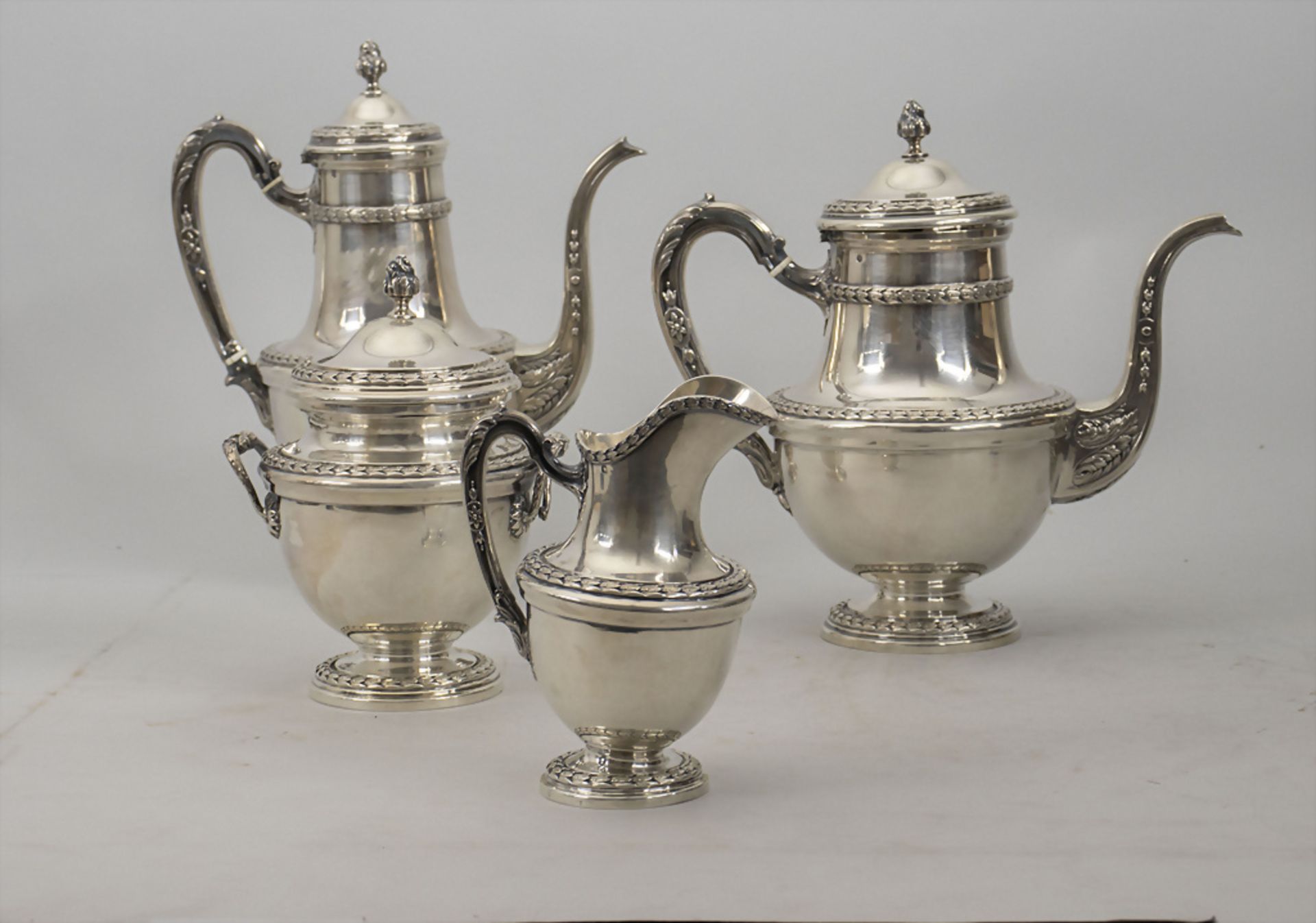 Kaffee- und Teekern / A silver coffee and tea set, Charles Barrier, Paris, 1905-1923 - Image 2 of 11