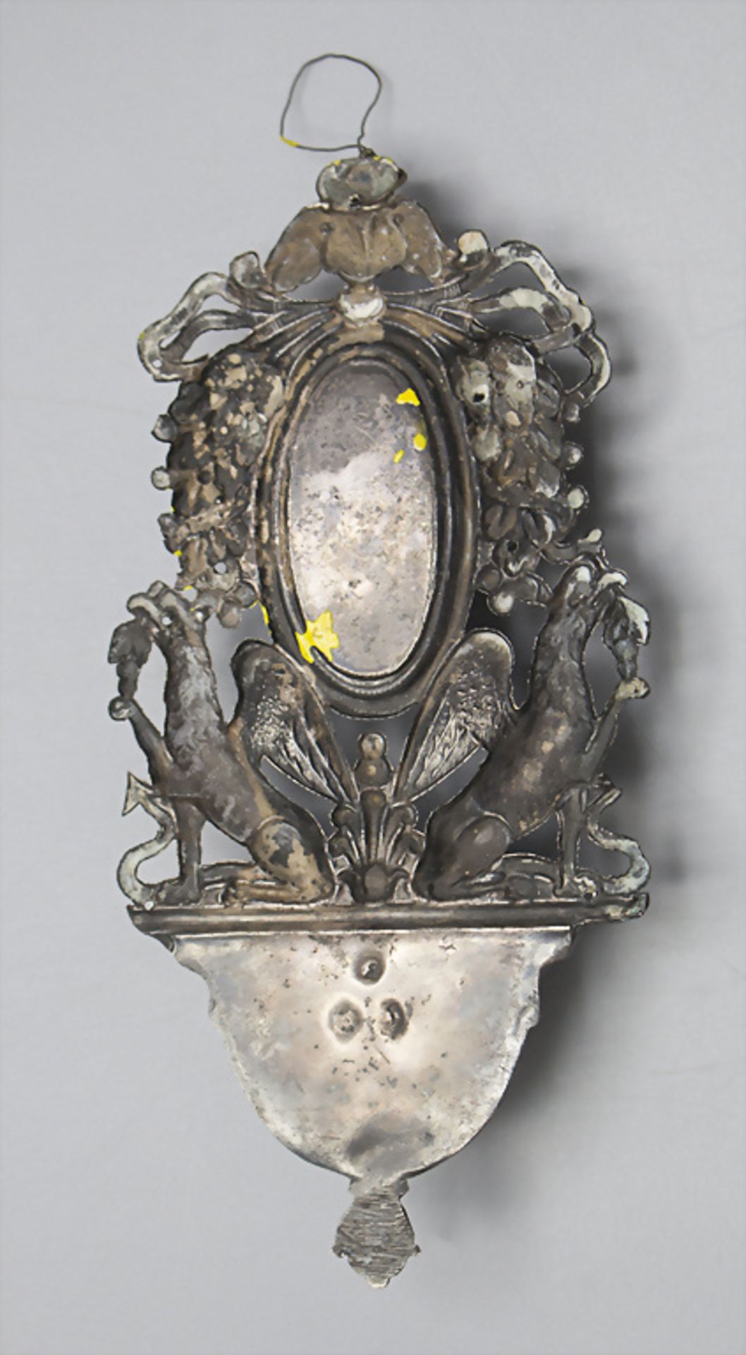 Weihwasserbecken mit Greifen / A silver Holy water basin with griffins, Venedig/Venice, um 1820 - Bild 2 aus 3