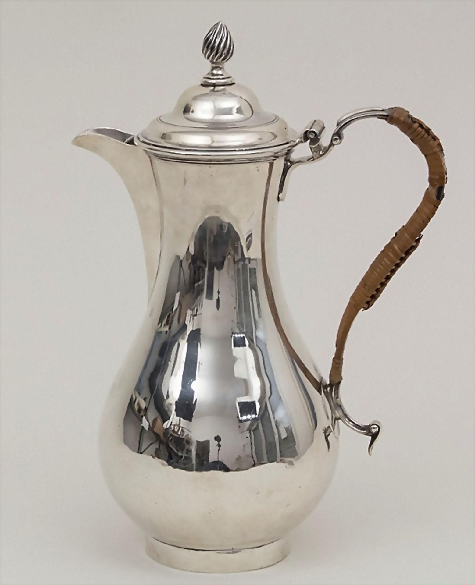 Schenkkrug / A silver jug, Charles Wright, London, 1780