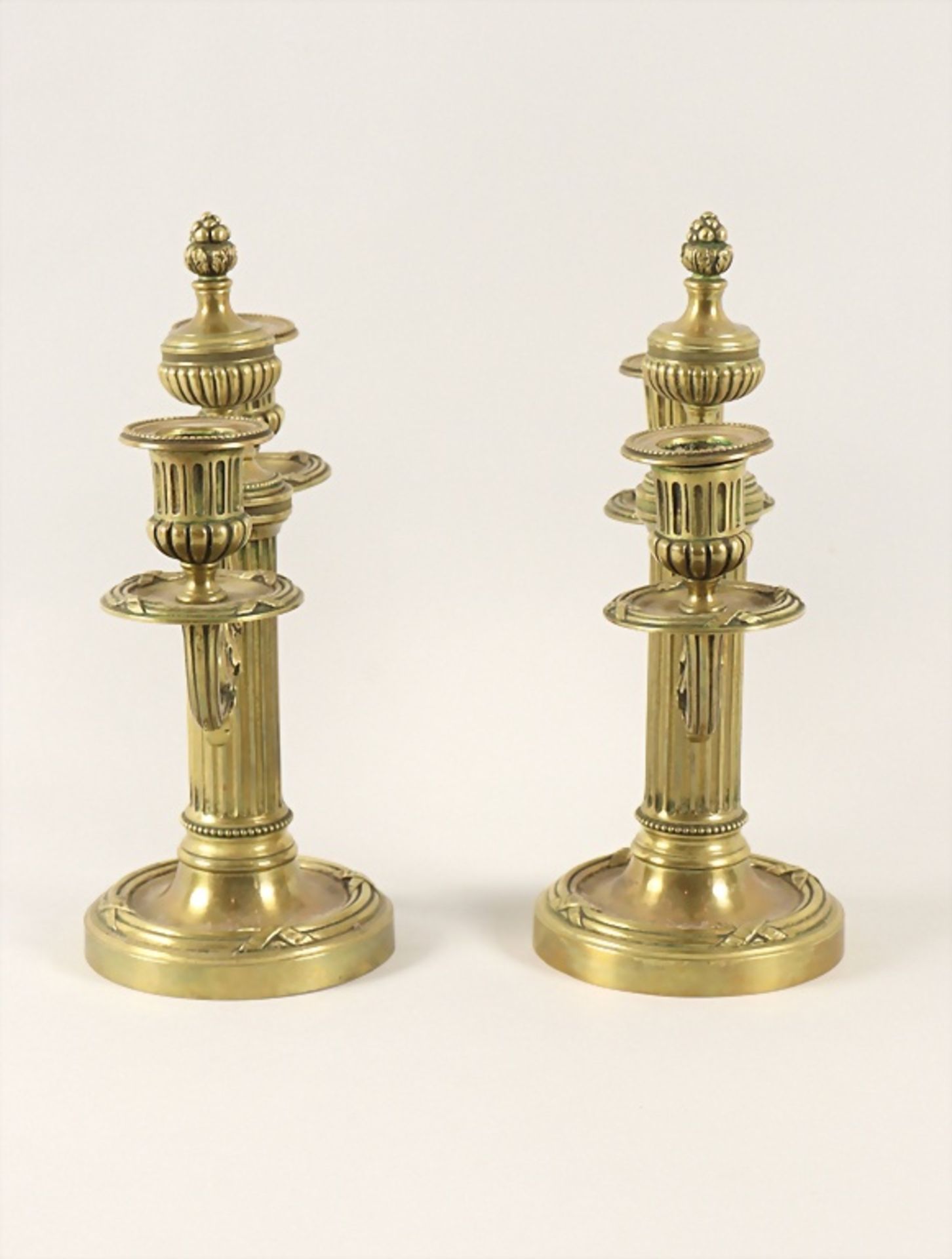Paar Bronzeleuchter / A pair of bronze candle holders, um 1860 - Bild 2 aus 4