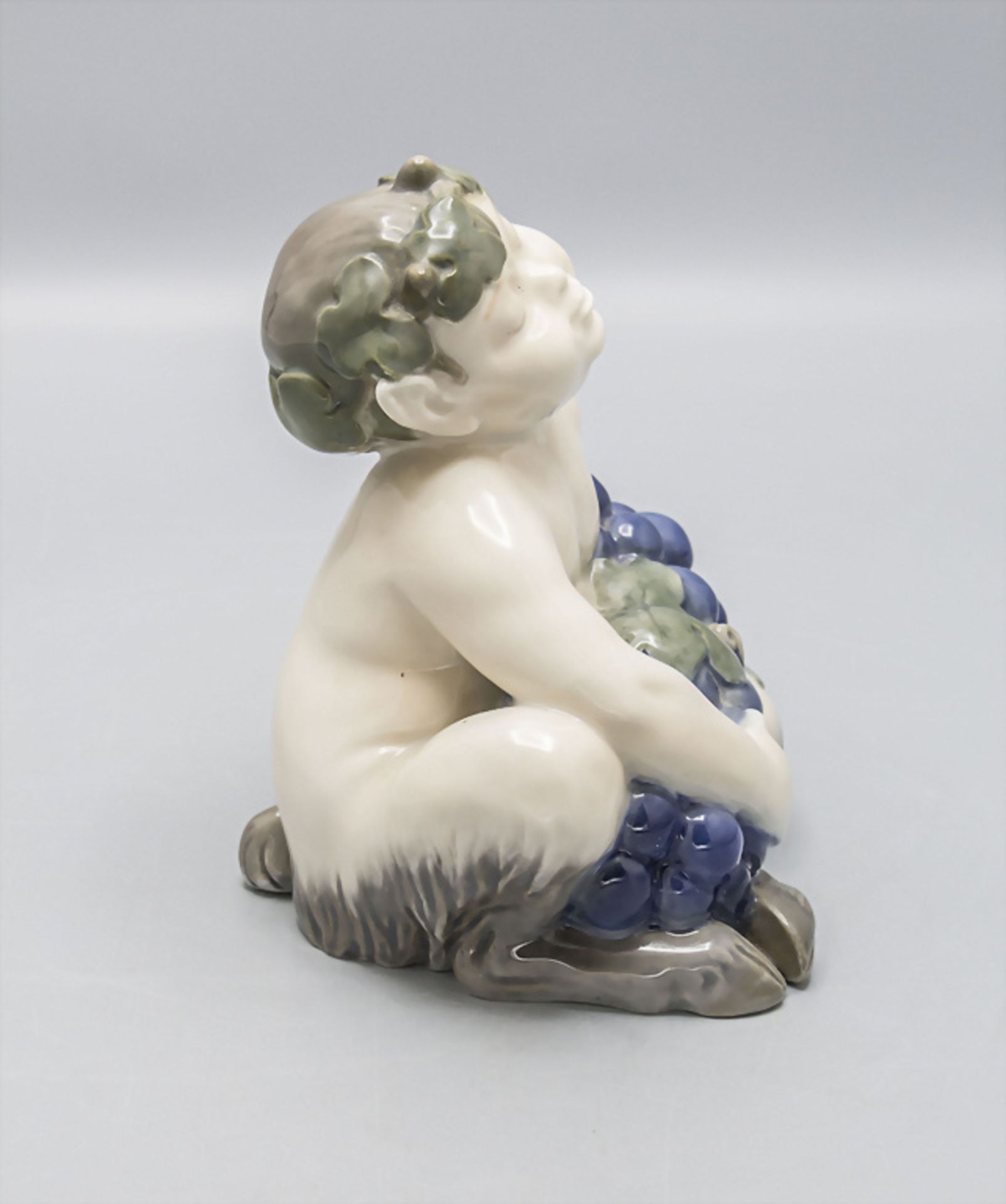 Faun / Satyr / Pan mit Weintrauben / A faun with grapes, Royal Copenhagen, 1964 - Image 2 of 6