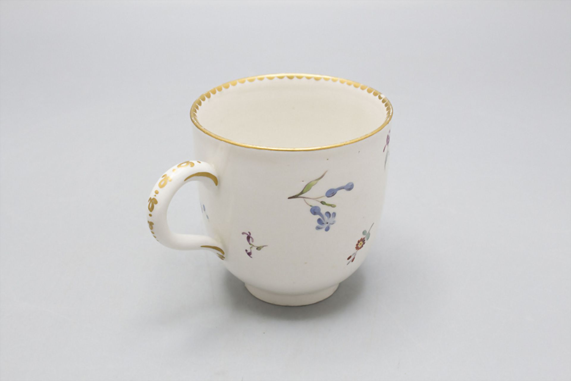 Tasse und Untertasse mit einem Wolf / A cup and saucer with a wolf, Frankenthal, 1762-70 - Image 5 of 5