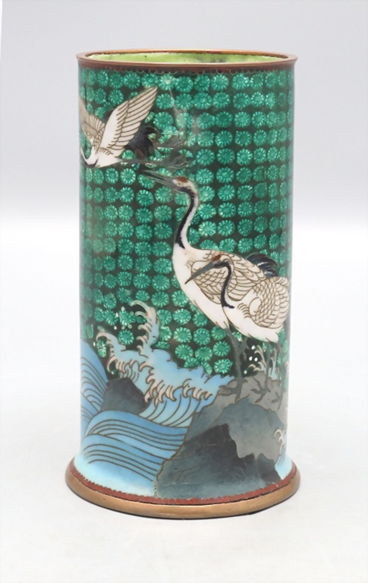 Pinselbecher 'Kraniche am Meer' / A brush mug 'Cranes by the sea', Japan, um 1910 - Bild 2 aus 5