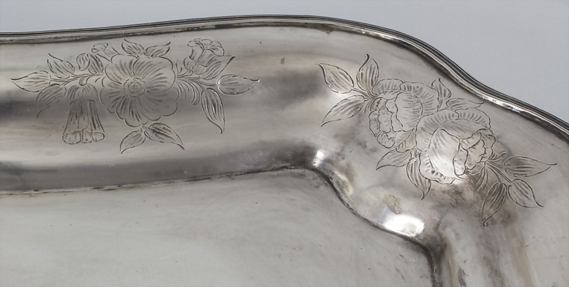 Großes Prunktablett / A large silver tray, Galtes, Barcelona, 19. Jh. - Bild 4 aus 9