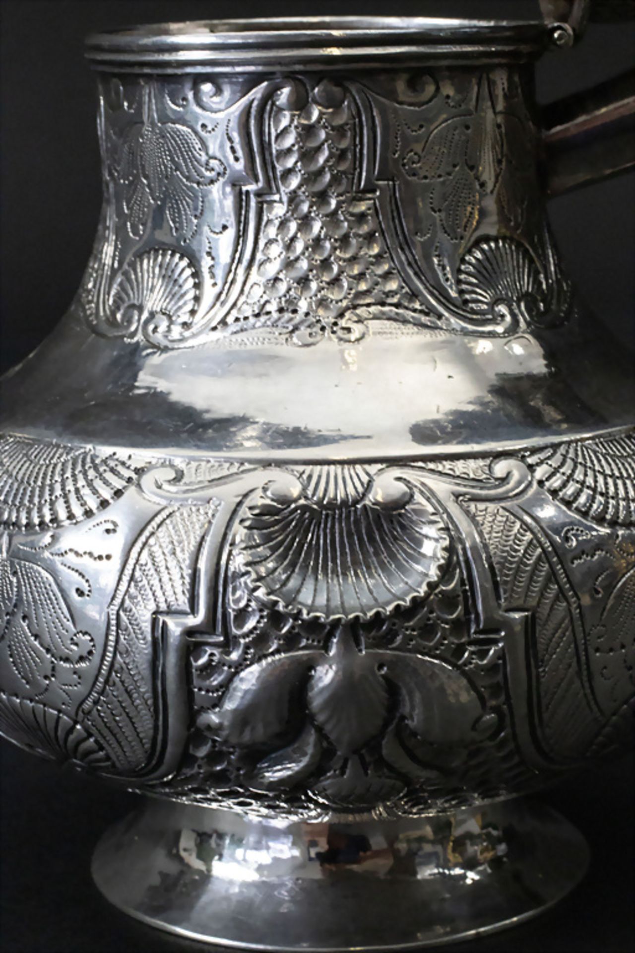 Teekanne / A silver tea pot, wohl Paulus Vermeulen, Haarlem, 18. Jh. - Image 5 of 7