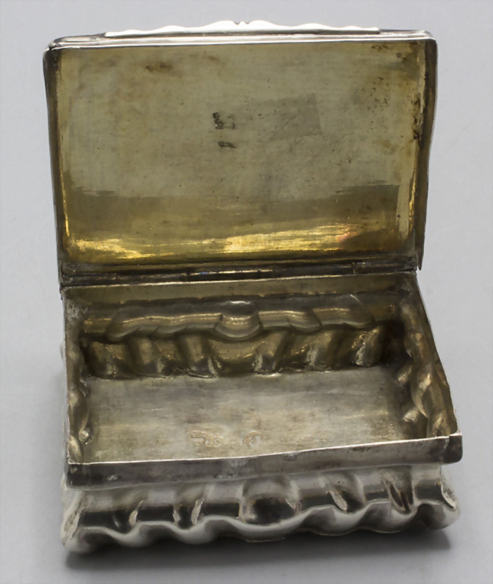 Rokoko Tabatiere / Schnupftabakdose / A silver Rococo snuffbox, Munoz, Cordoba, 1769 - Bild 4 aus 7