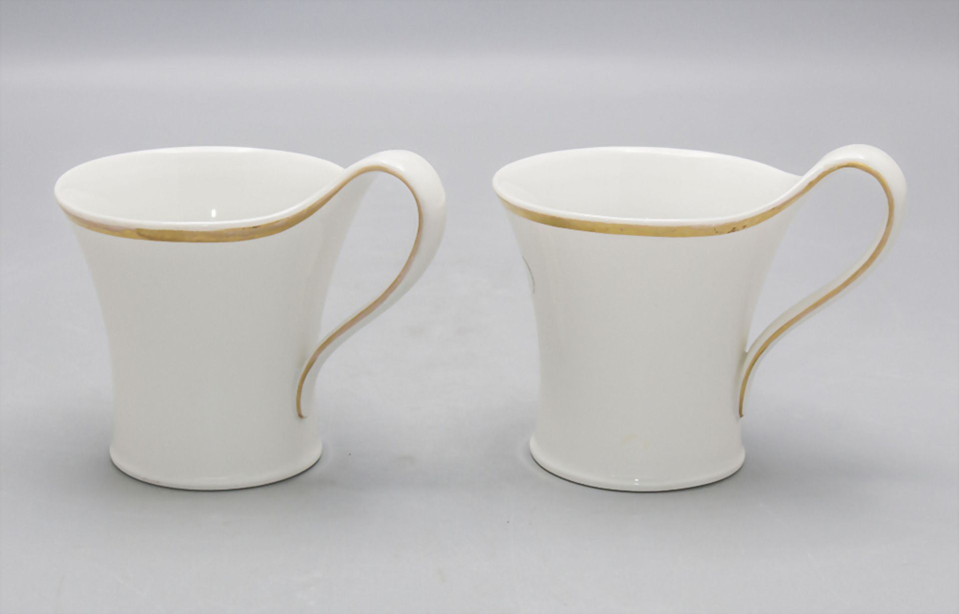 Paar Tassen mit Monogramm H und R / A pair of cups with monogram H and R, KPM, Berlin, Mitte ... - Bild 2 aus 3