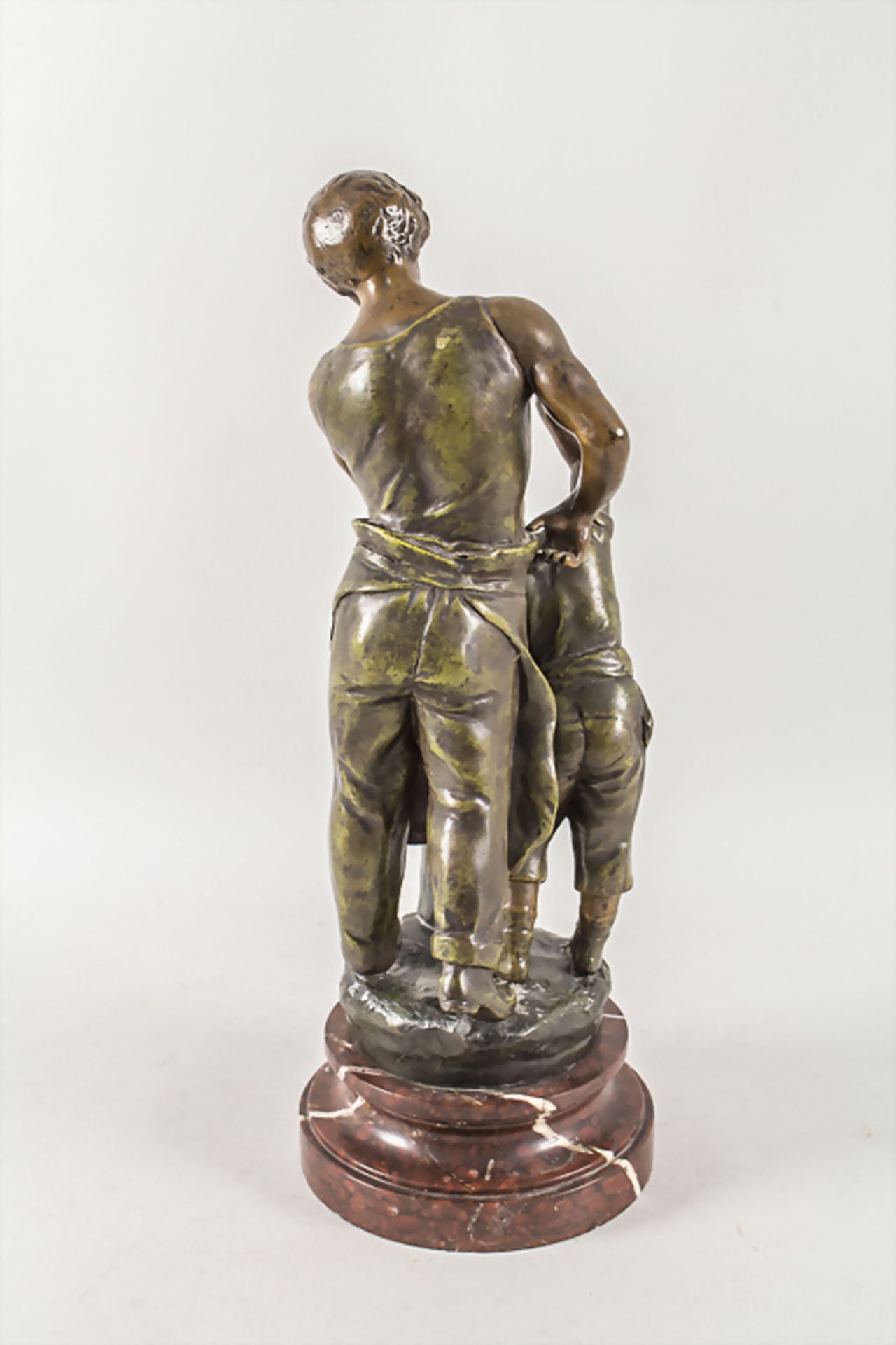 Bronze 'Schmied mit jungem Lehrling' / A bronze 'Blacksmith with young apprentice', Victor ... - Image 4 of 7