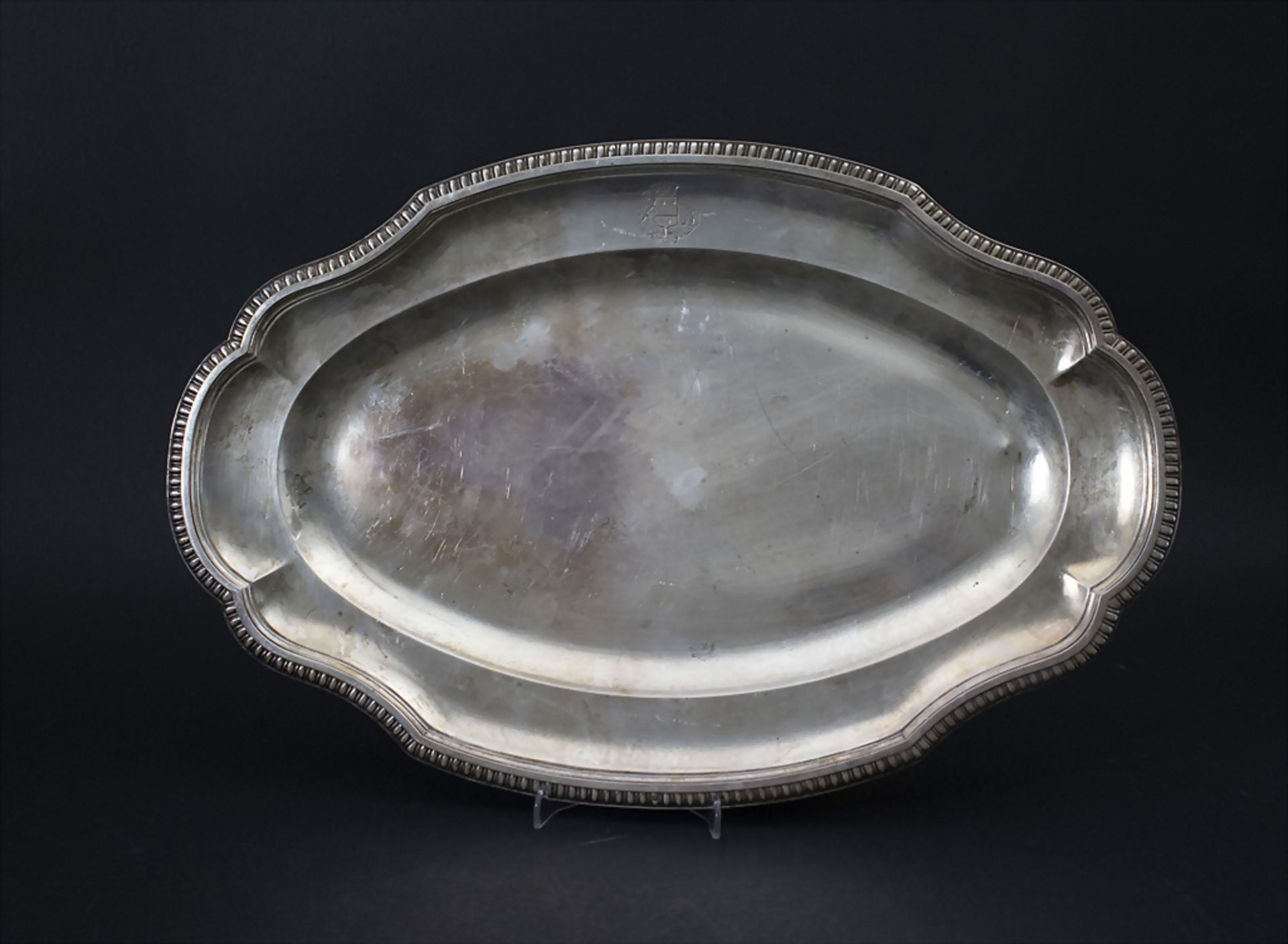 Ovale Platte / A large silver tray, Hènin & Cie., Paris, um 1900