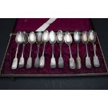 11 Kaffee- oder Teelöffel / A set of 11 silver tea spoons, Prag, ab 1867