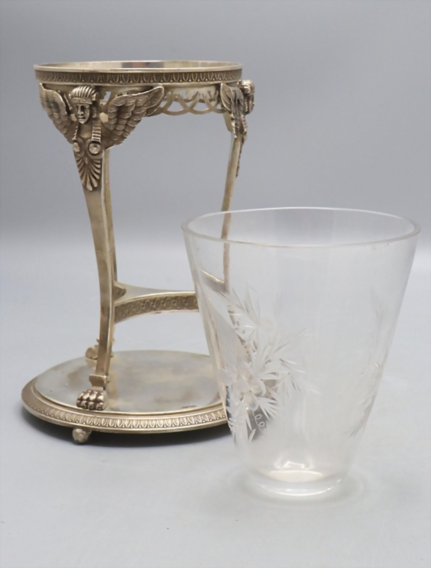 Ziergefäß mit Sphinxen / A decorative silver holder with sphinxes and glass vase, Emile ... - Bild 6 aus 8