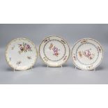 3 Unterschalen mit Blumenmalerei / 3 dishes with flowers, Wien, 18. Jh.