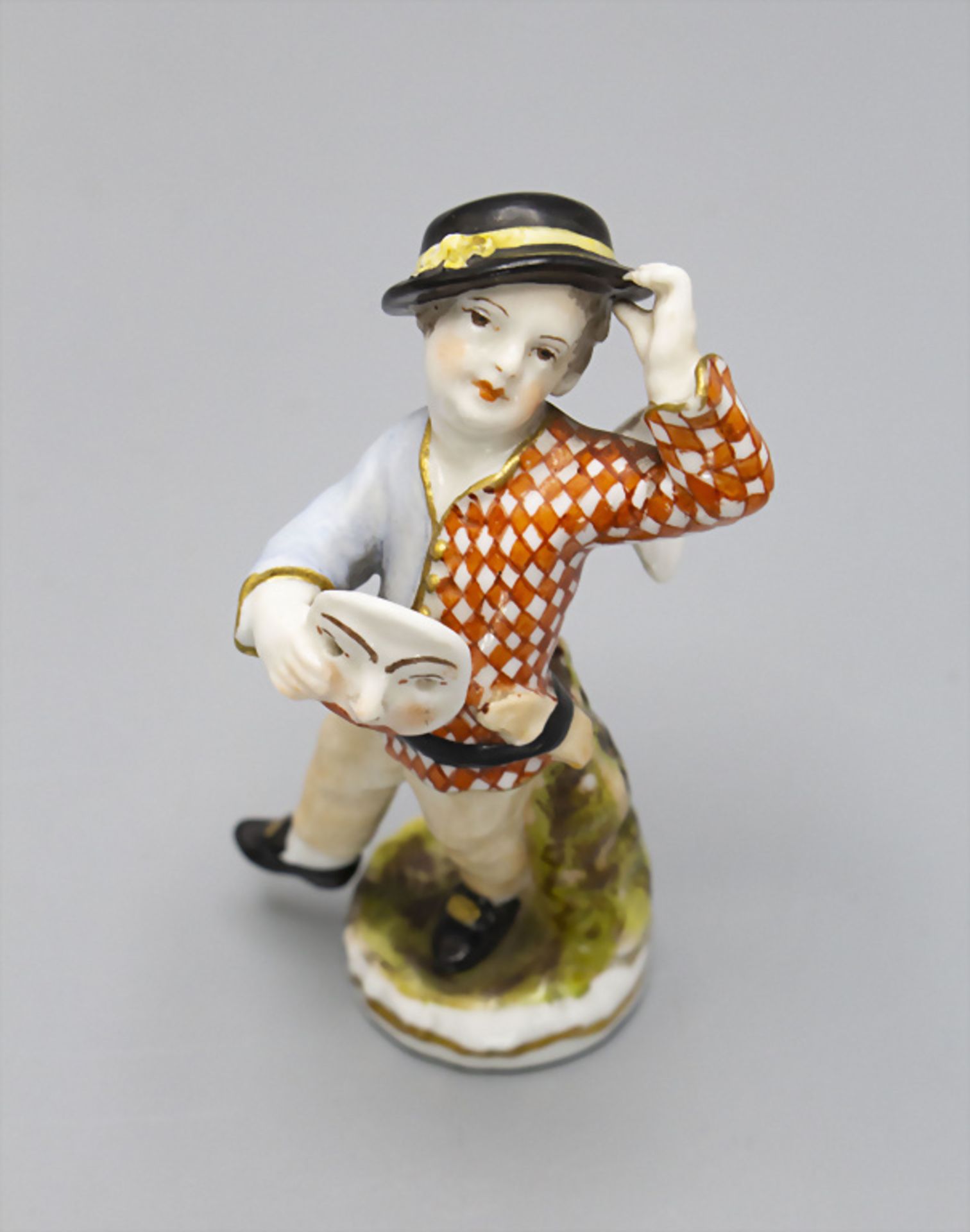 Putto mit Maske als Komödiant aus der Comedia dell'Arte / A cherub as comedian with a mask, ... - Bild 6 aus 7