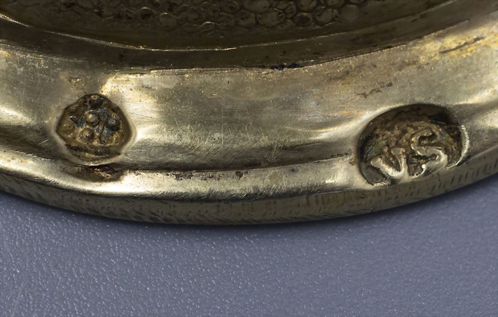 Schlangenhaut-Kelch / A rare silver snake skin chalice, Ulrich Schnell, Augsburg, nach 1642 - Bild 5 aus 6