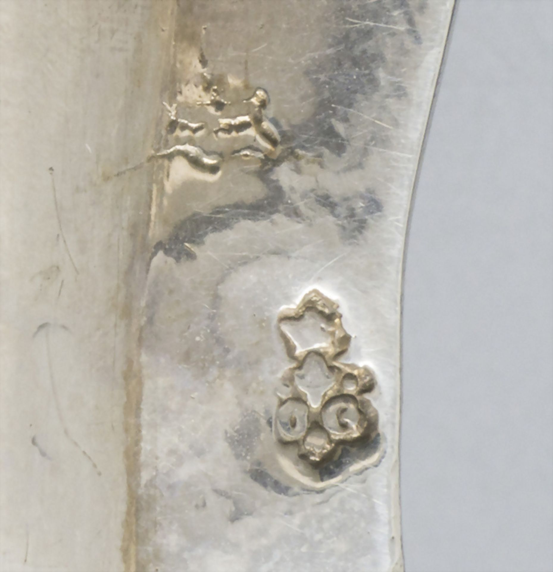 Allianzteller / A silver alliance plate, Claude Genu, Paris, 1744-1750 - Bild 8 aus 9